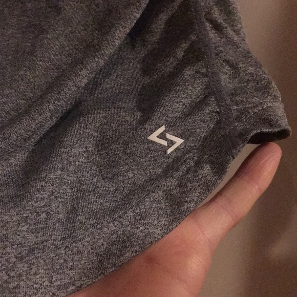 Brand NEW Adonola work out tank w/ TAGS - Picture 6 of 8